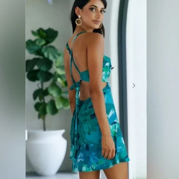 Hello Molly Mini Dress - Picture 2 of 10